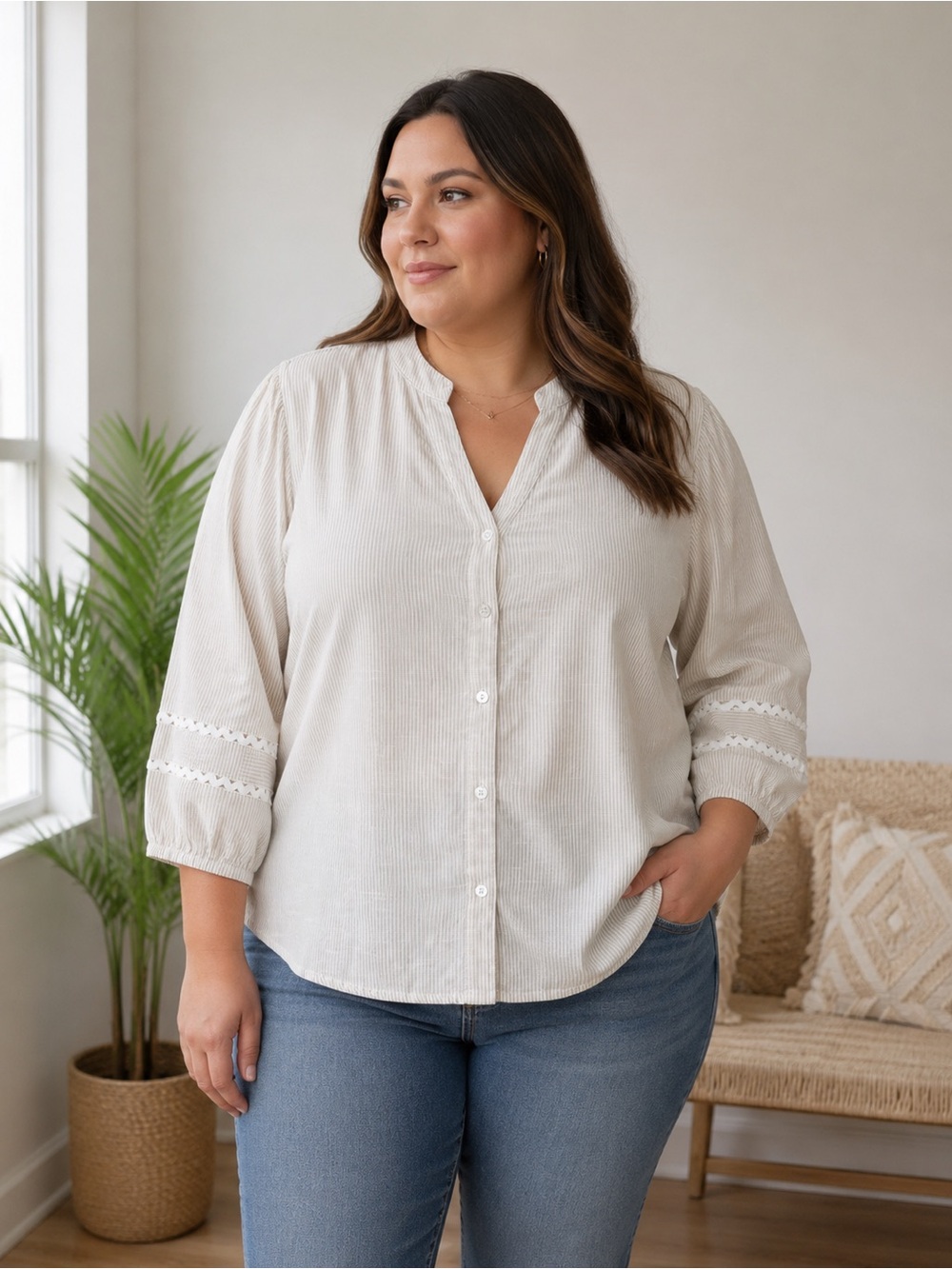 Unique Spectrum Cream Button-Front Blouse with Lace-Sleeve Detail